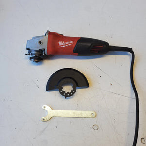 Milwaukee 7 amp corded grinder 4-1/2 in with lock on feature