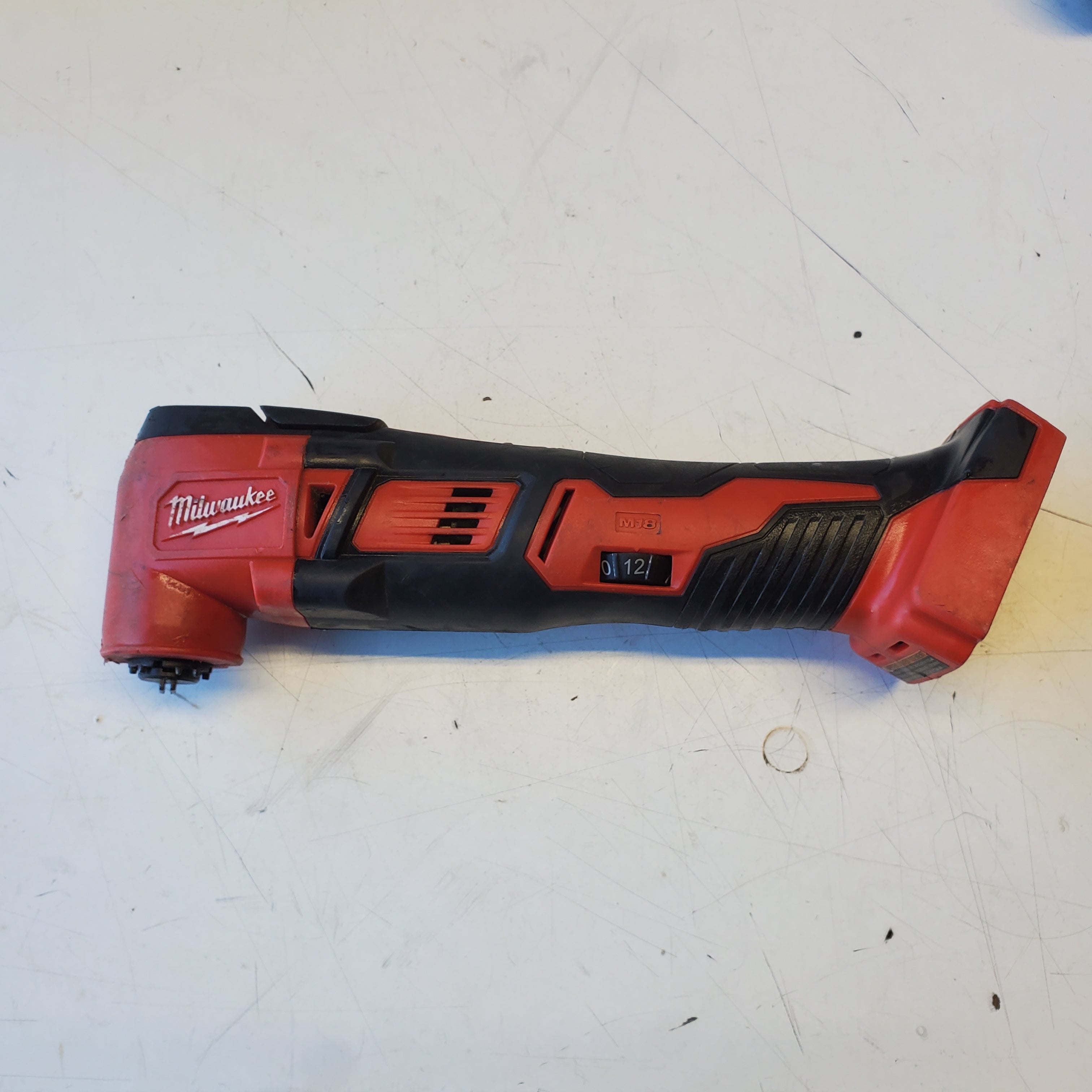 Milwaukee M18 18V Cordless Oscillating Multi-Tool – Pro-Grade Versatility (Tool Only, Open Box)