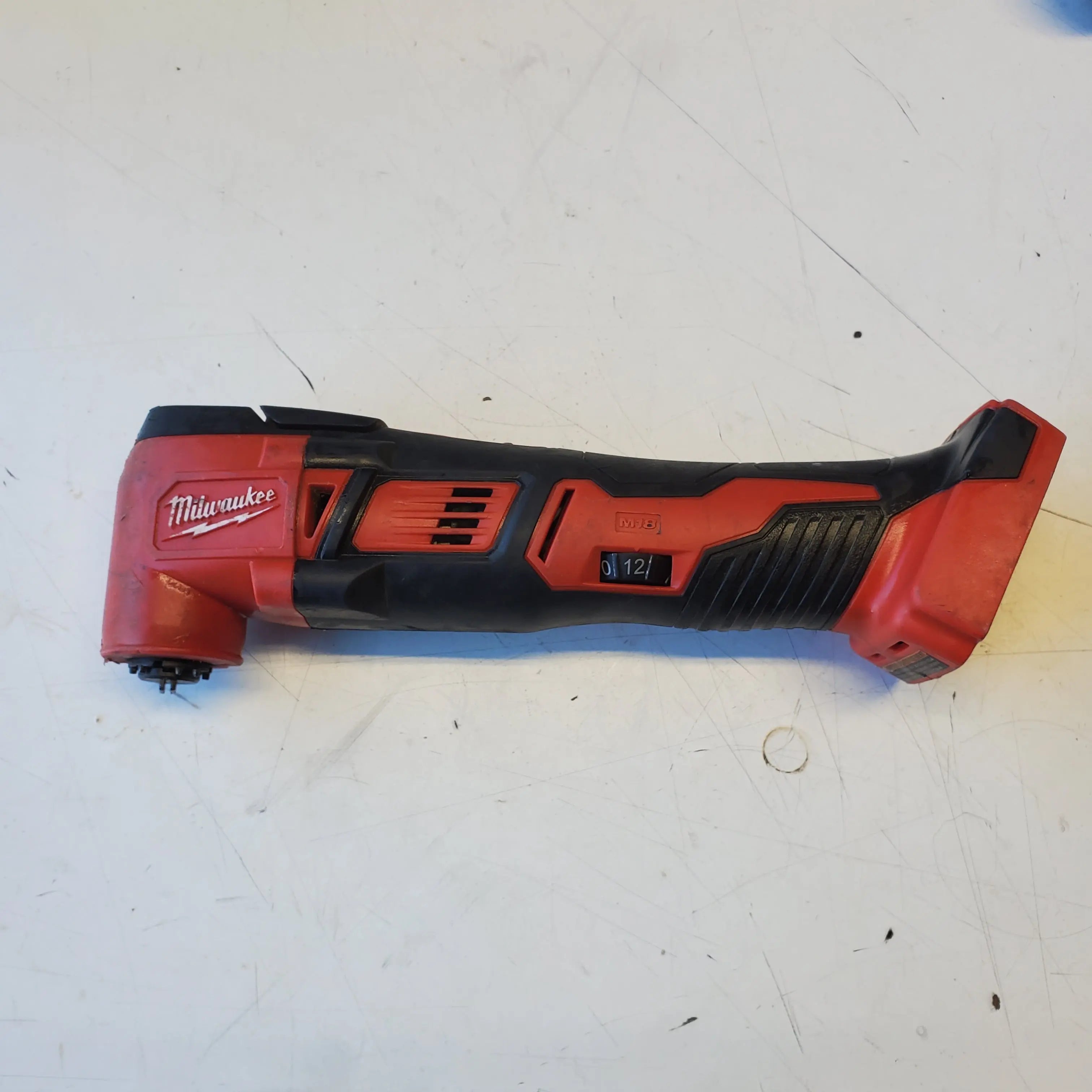 Milwaukee M18 18V Cordless Oscillating Multi-Tool – Pro-Grade Versatility (Tool Only, Open Box) Milwaukee