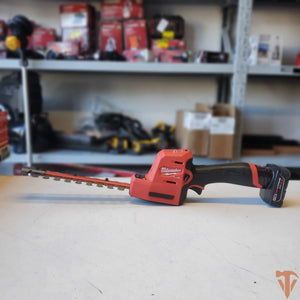 Milwaukee M12 FUEL 12V Brushless 8 in. Cordless Hedge Trimmer Kit – Battery & Charger – Open Box Milwaukee