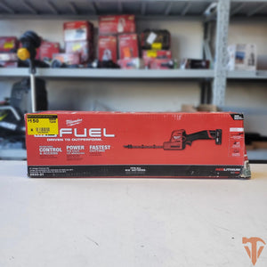 Milwaukee M12 FUEL 12V Brushless 8 in. Cordless Hedge Trimmer Kit – Battery & Charger – Open Box Milwaukee