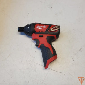 Milwaukee electric shear 6.8 amp for sheet metal cutting open box