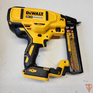 DeWalt DCN681D1 18 gauge cordless stapler with battery and charger
