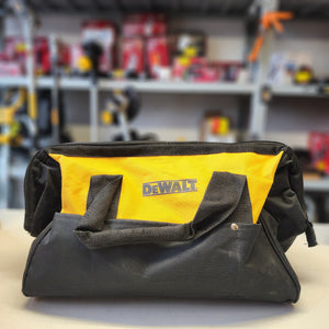 DeWalt DCN681D1 battery powered stapler for woodworking