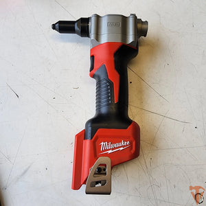 Milwaukee M12 12-Volt Lithium-Ion Cordless Rivet Tool (Tool-Only) Milwaukee