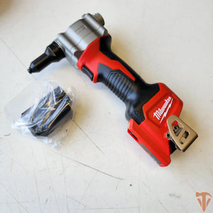 Milwaukee M12 12-Volt Lithium-Ion Cordless Rivet Tool (Tool-Only) Milwaukee