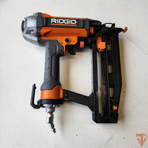 RIDGID Pneumatic 16-Gauge 2-1/2 in. Straight Finish Nailer with CLEAN DRIVE Technology ridgid