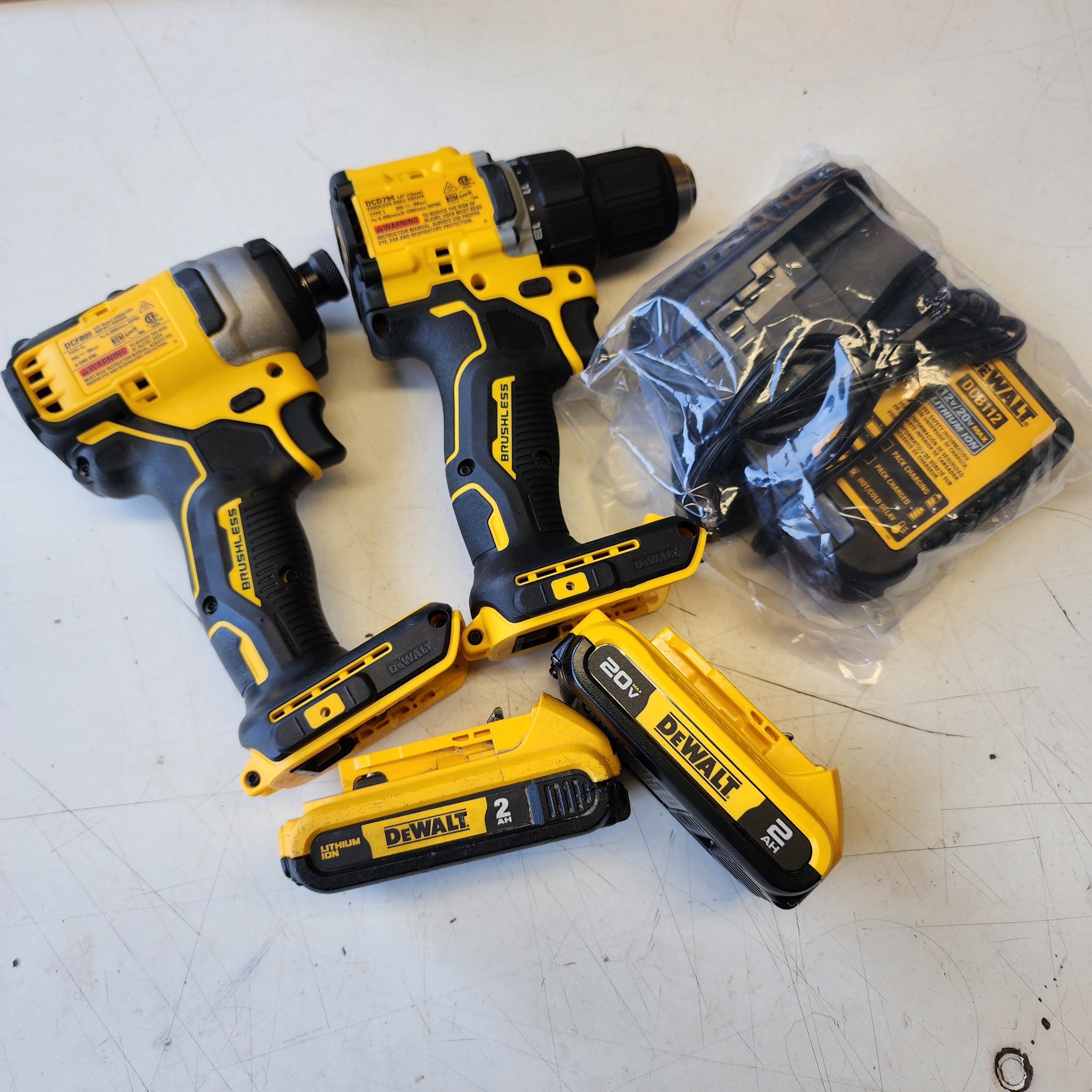DEWALT ATOMIC 20V MAX 2-Tool Combo Kit with 2 Batteries DEWALT