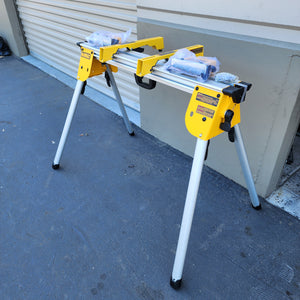 DEWALT compact miter saw stand with adjustable rails 500 lbs capacity