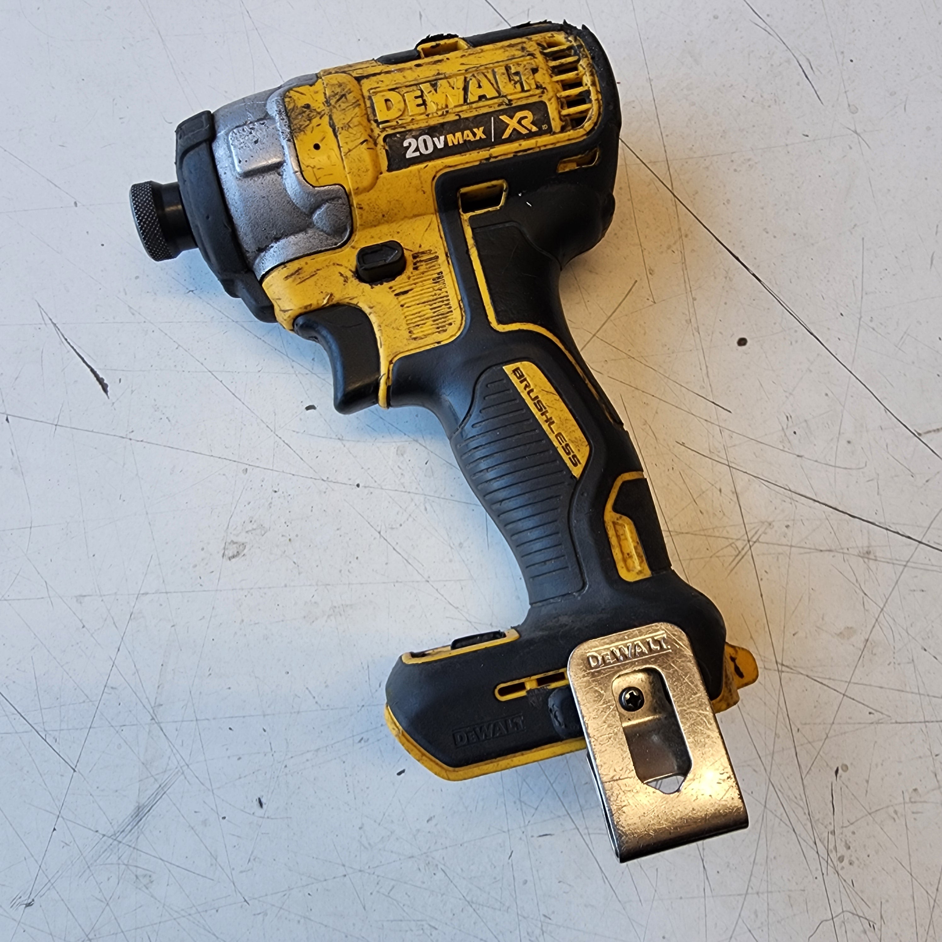 DEWALT DCF887B 20V Impact Driver - Black/Yellow Body Only DEWALT