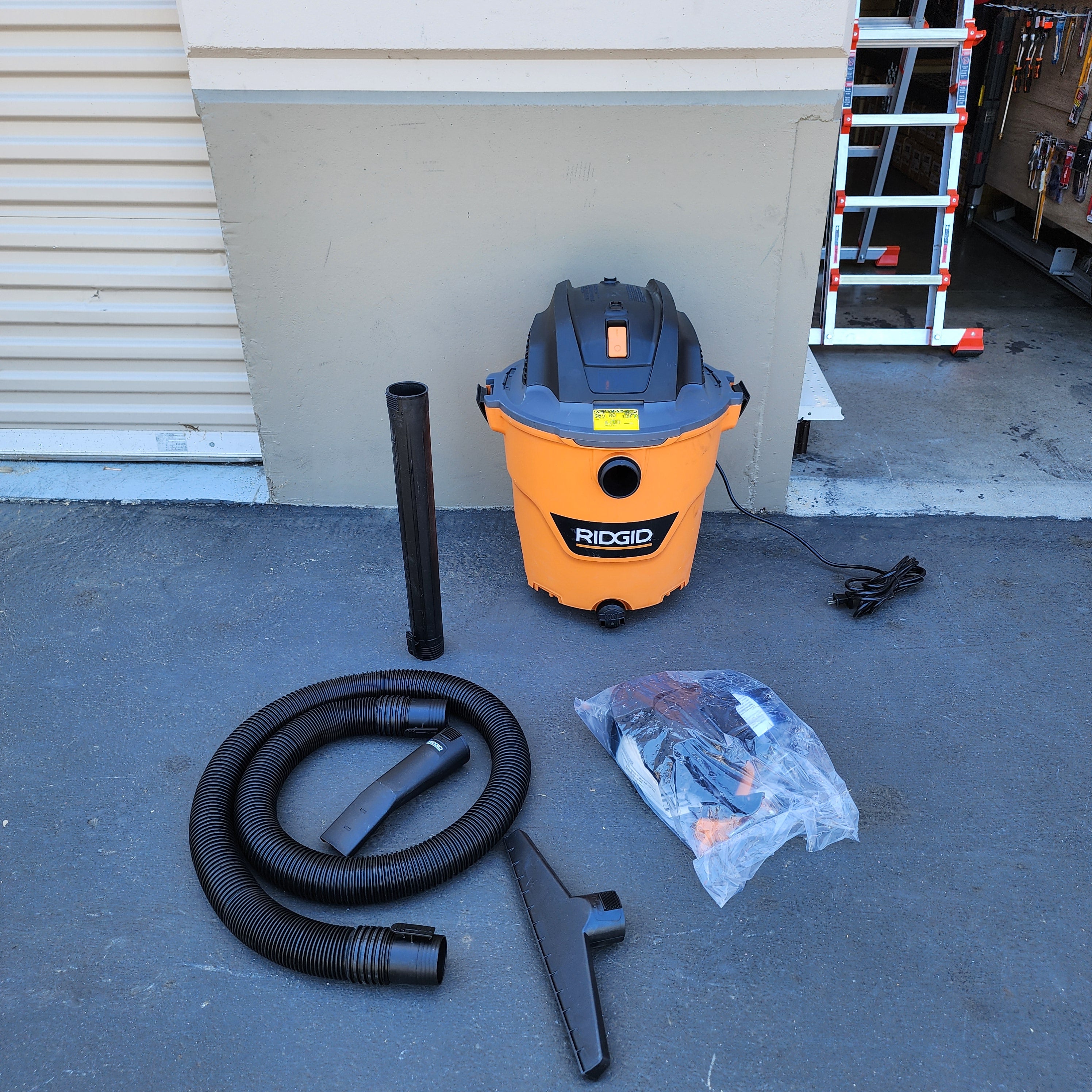 RIDGID 12 Gal. 5.0 Peak HP NXT Wet/Dry Shop Vacuum with General Debris Filter, Locking Hose and Attachments ridgid
