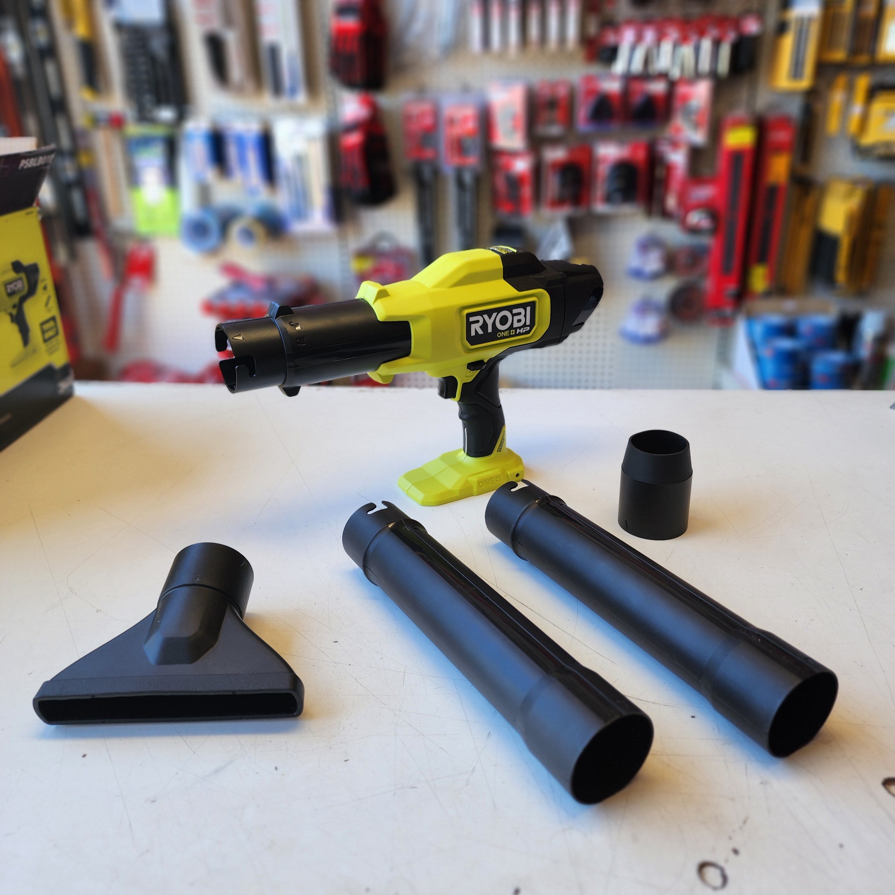 RYOBI ONE+ HP 18V Brushless Cordless 220 CFM 140 MPH Compact Leaf Blower RYOBI