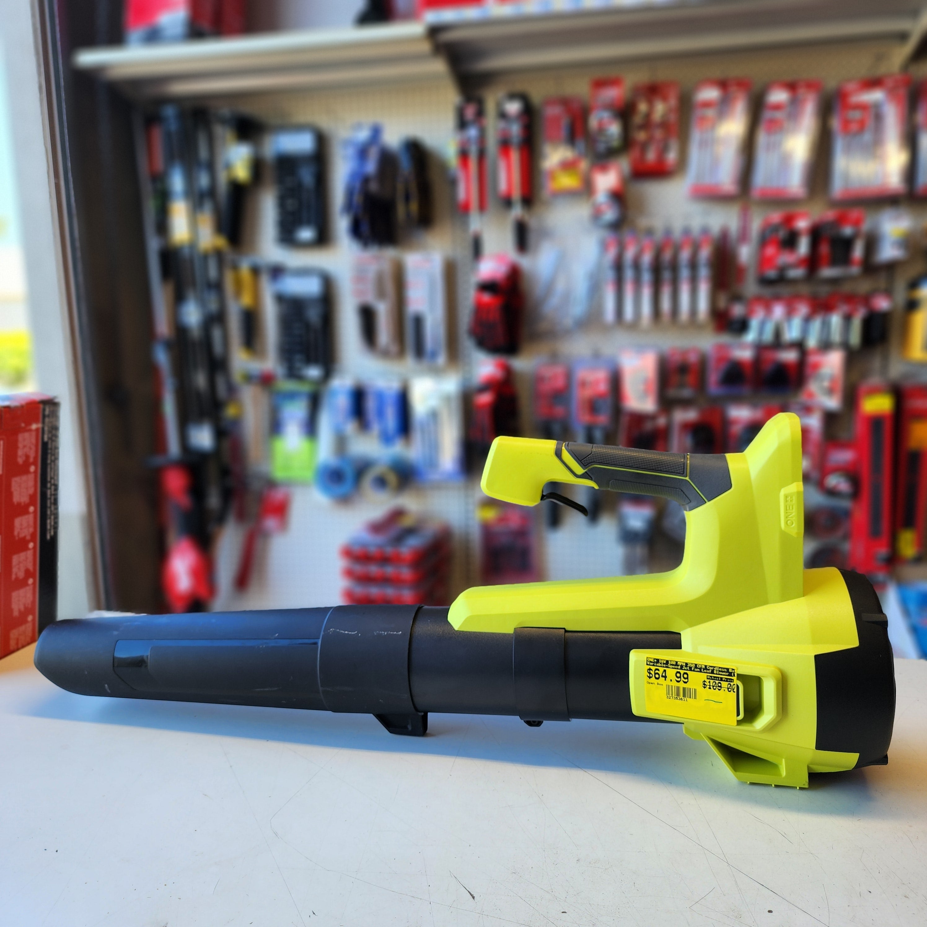 RYOBI ONE+ 18V 350 CFM Cordless Jet Fan Leaf Blower RYOBI
