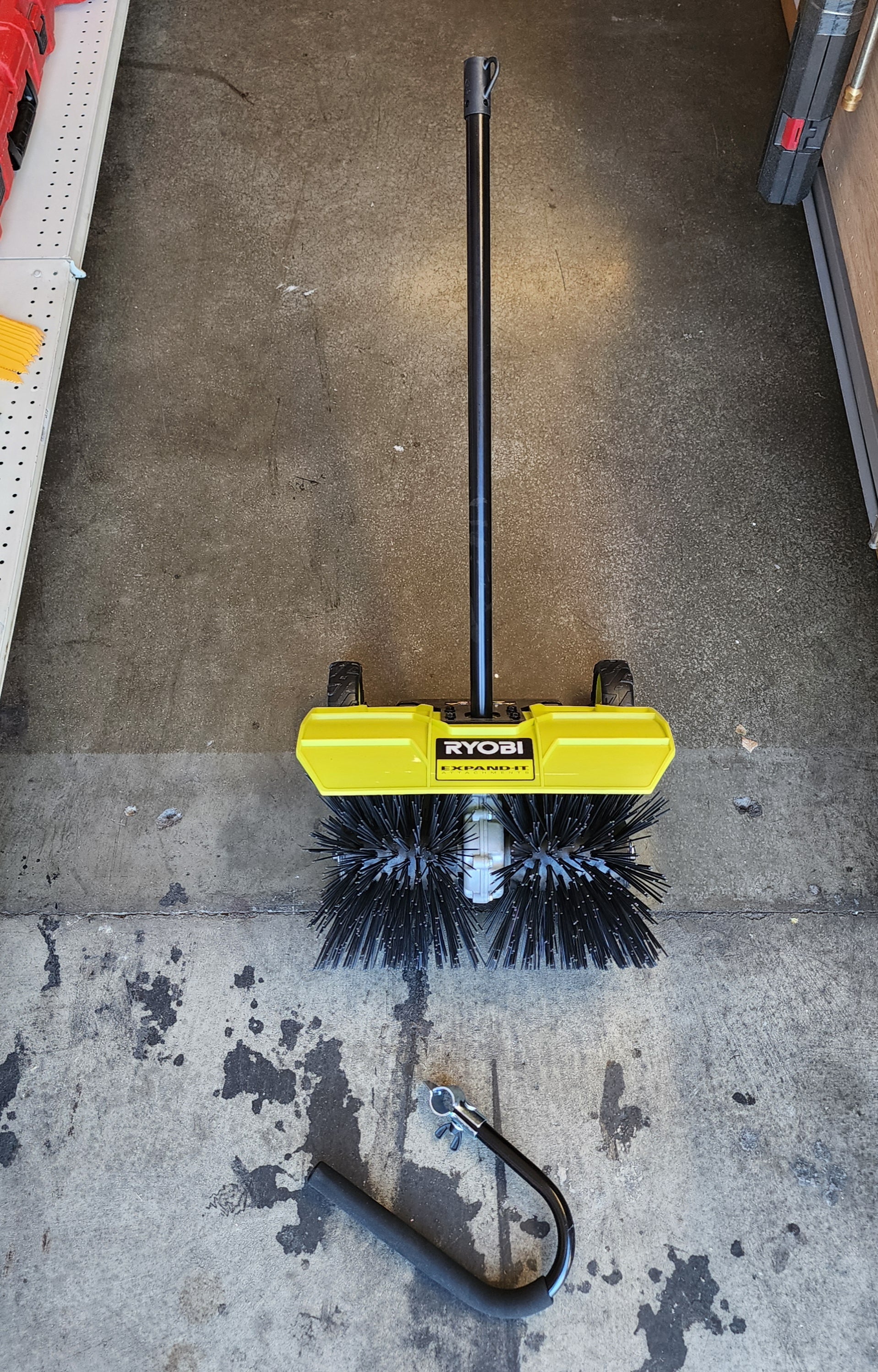 RYOBI Expand-It Sweeper Attachment RYOBI