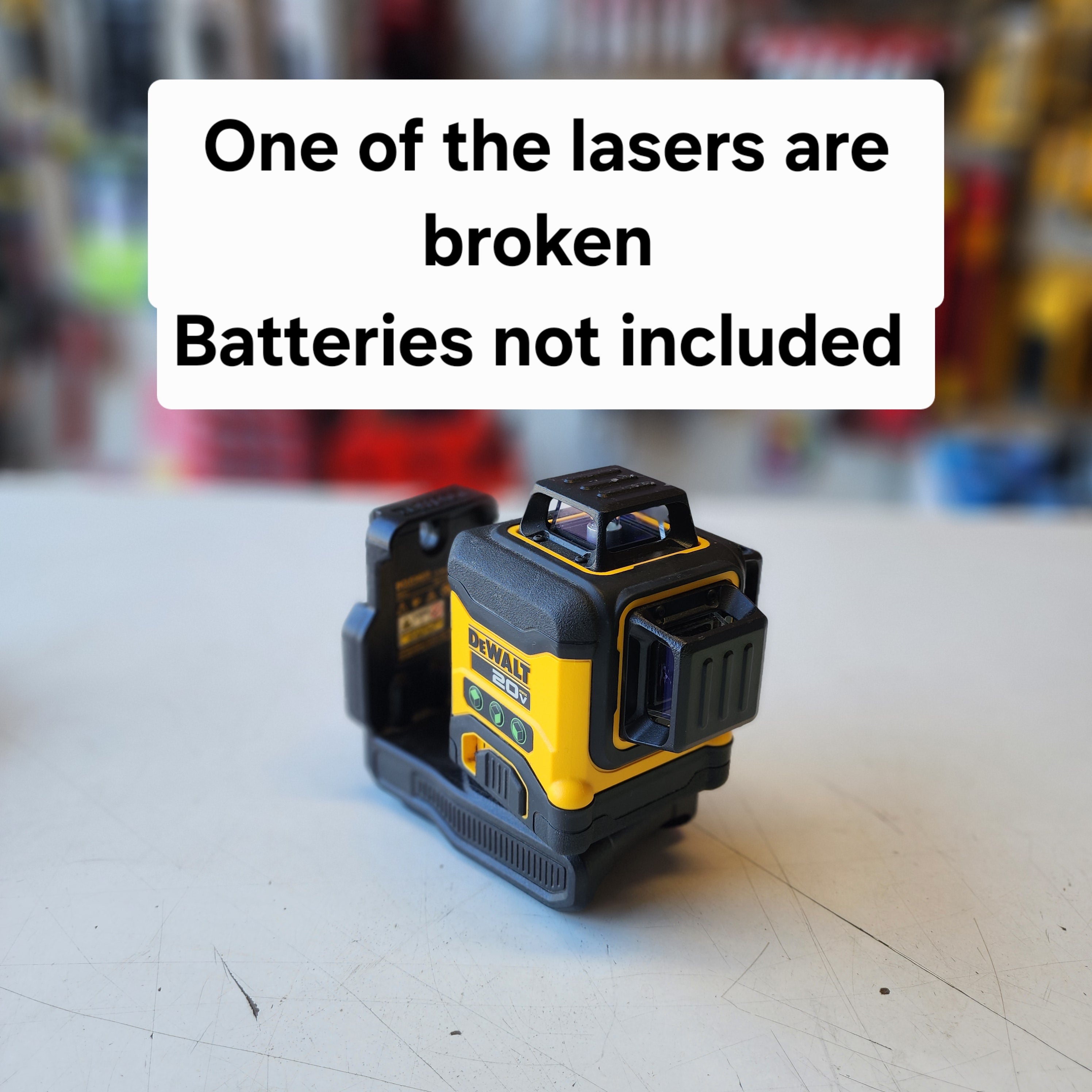 Nivel Láser de Línea Verde DEWALT DCLE34031B de 20V, 3 Rayos, 360° y 3 Planos