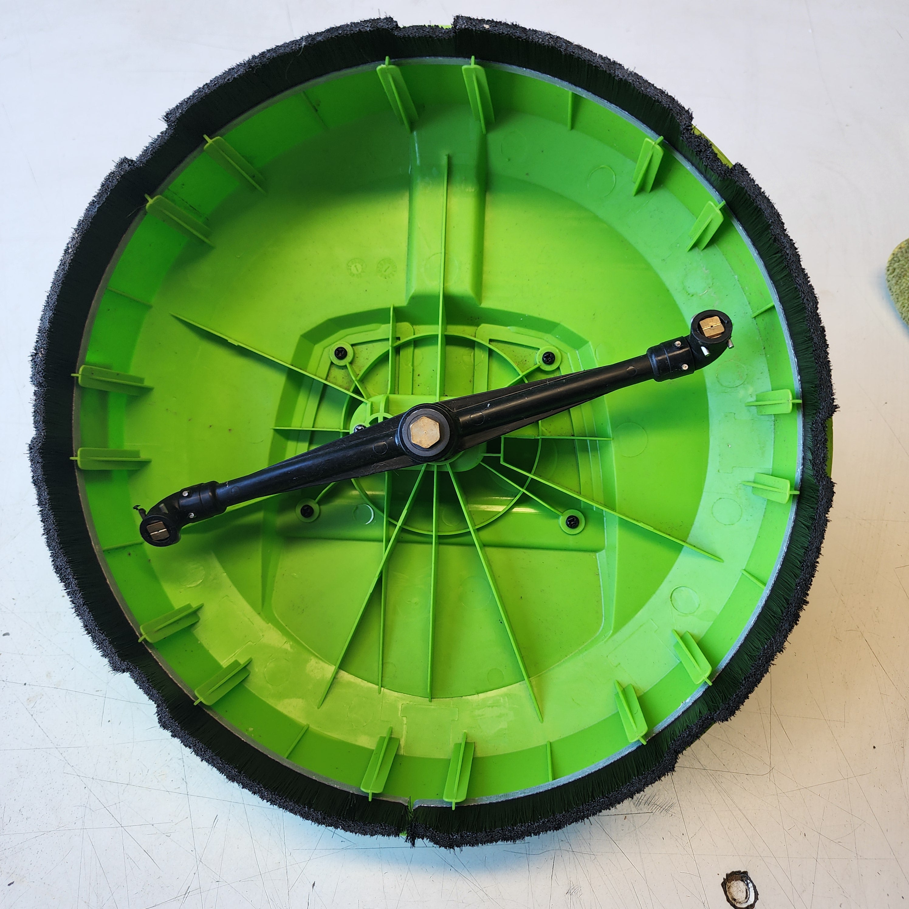 Limpiador de superficies Greenworks SC120 de 2300 PSI y 2.3 GPM de 12 pulgadas Usado