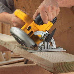 DeWalt DWE575 circular saw front angle professional carpentry cutting tool