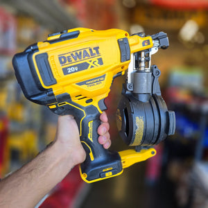 DEWALT DCN45RNB 20V MAX 15° Cordless Roofing Nailer Brushless Tool Only