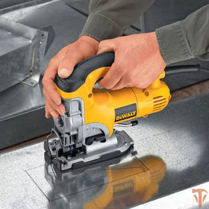 DeWalt DW331K variable speed jig saw with keyless blade clamp