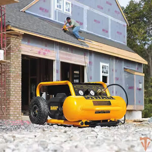 DEWALT 4.5 Gal. Portable Electric Air Compressor 225 PSI DEWALT
