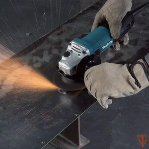 Makita 6 Amp Corded 4 in. Lightweight Angle Grinder with Grinding Wheel, Wheel Guard, Side Handle, Hard Case Open Box Makita