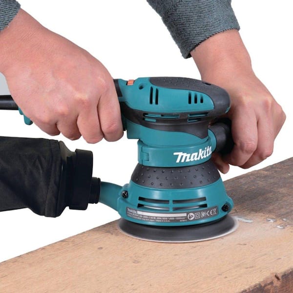 Makita BO5041 3 Amp 5 in. Variable-Speed Random Orbital Sander