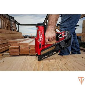 Milwaukee M18 FUEL Cordless 30° Framing Nailer Open Box Milwaukee