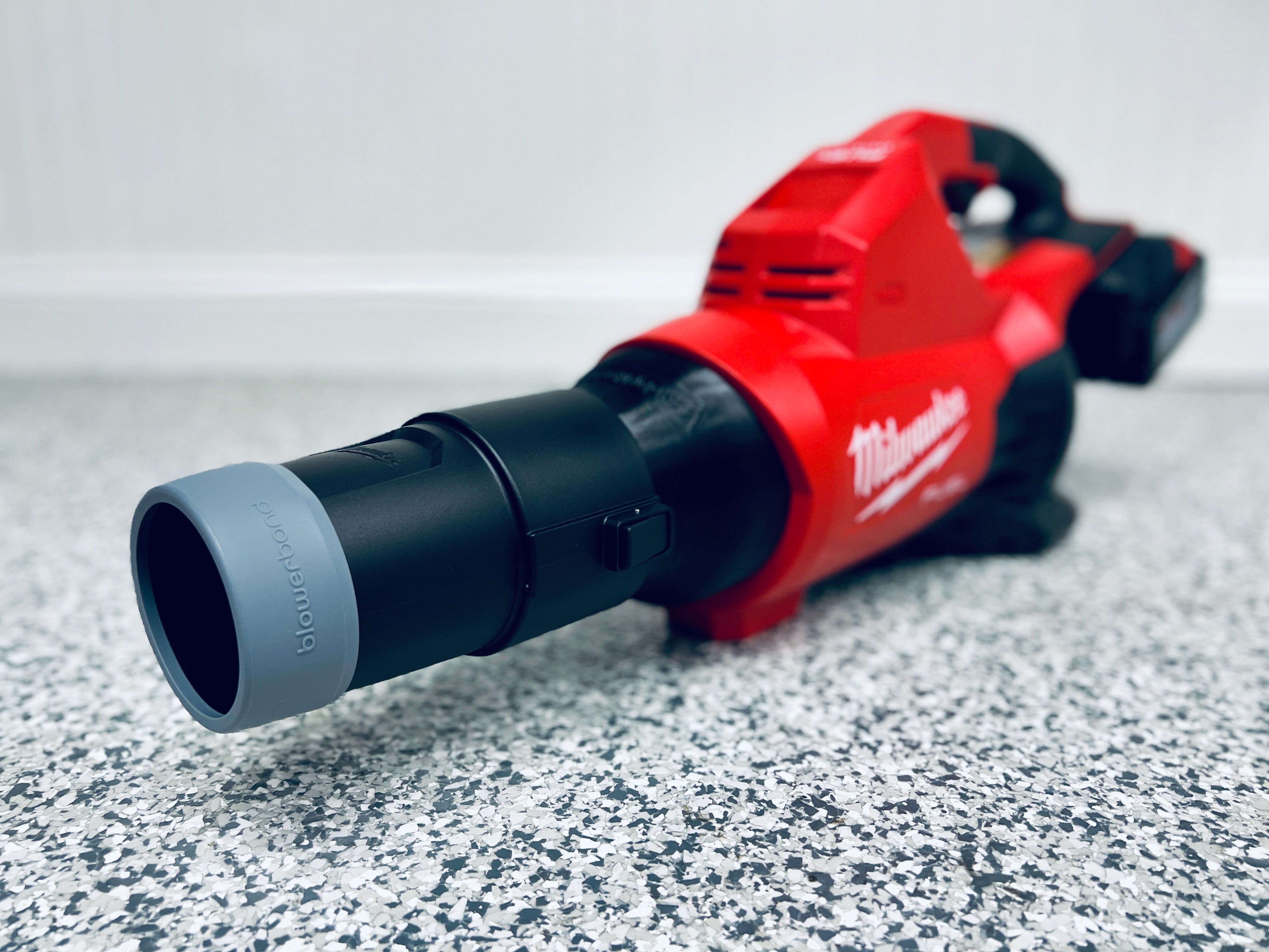 STUBBY® Nozzle Adapter for Milwaukee M18 FUEL Dual Battery Leaf Blower (2824-20) Stubby Nozzle Co.