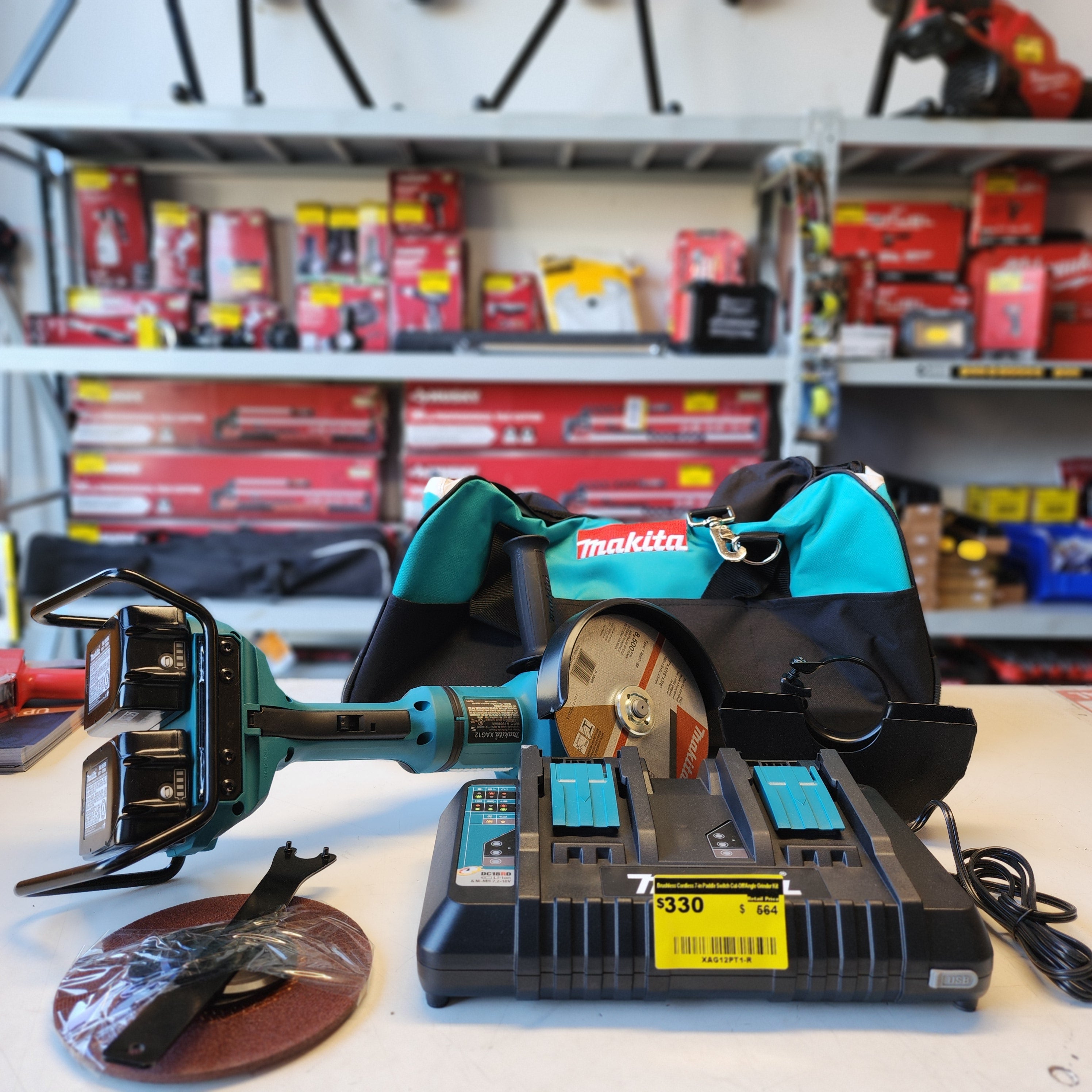 Makita brushless 7 inch paddle switch grinder cordless XAG12PT1-R kit
