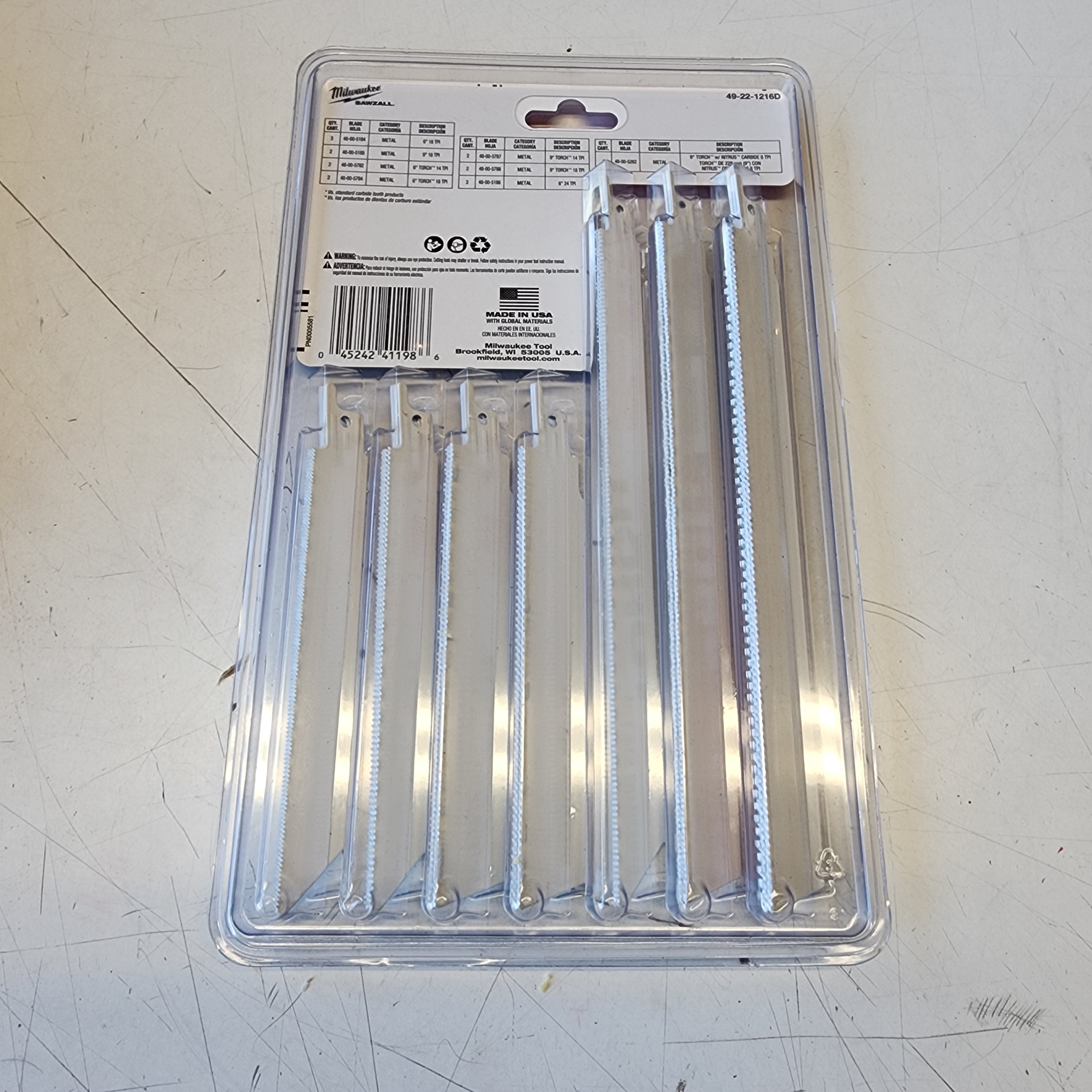 17 piece Milwaukee reciprocating saw blade assortment for metal cutting
