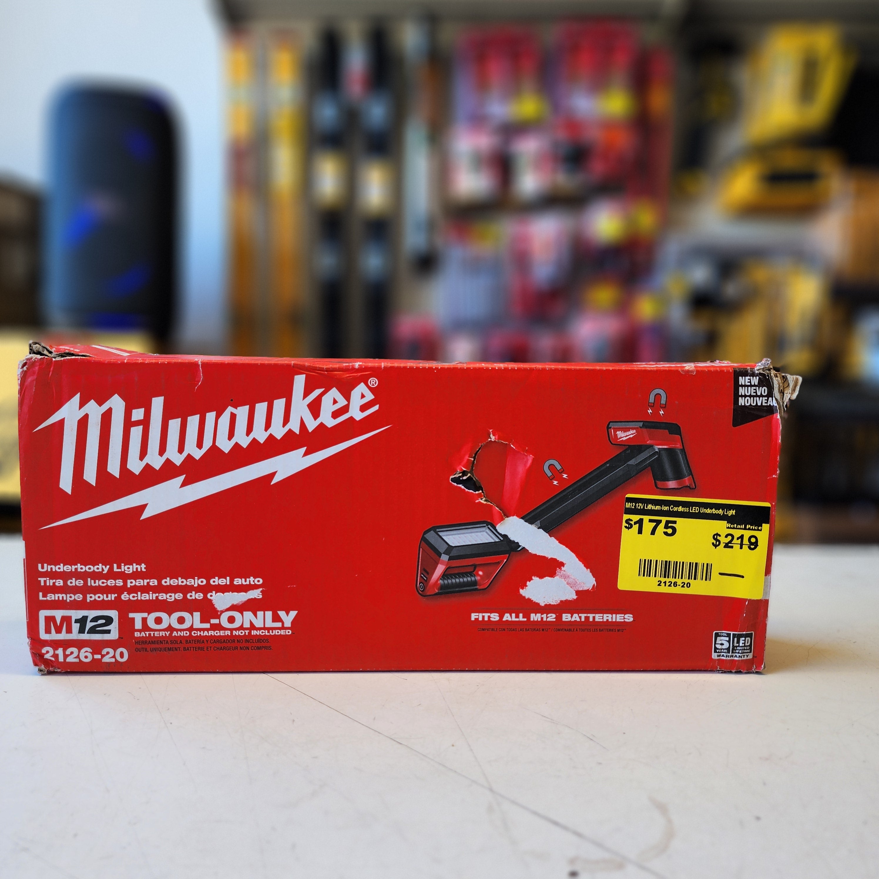 Milwaukee M12 work light listing photo 2126-20