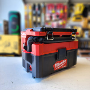 Milwaukee M18 wet dry vacuum condition photo