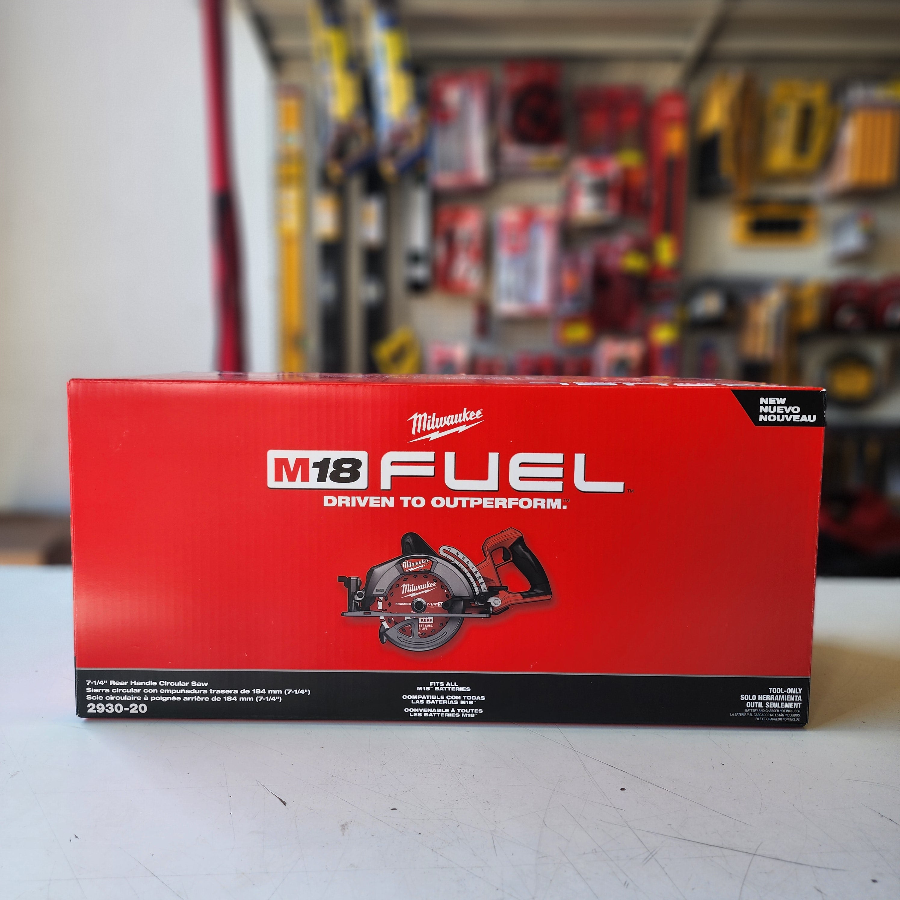 Milwaukee cutting tool 18V cordless