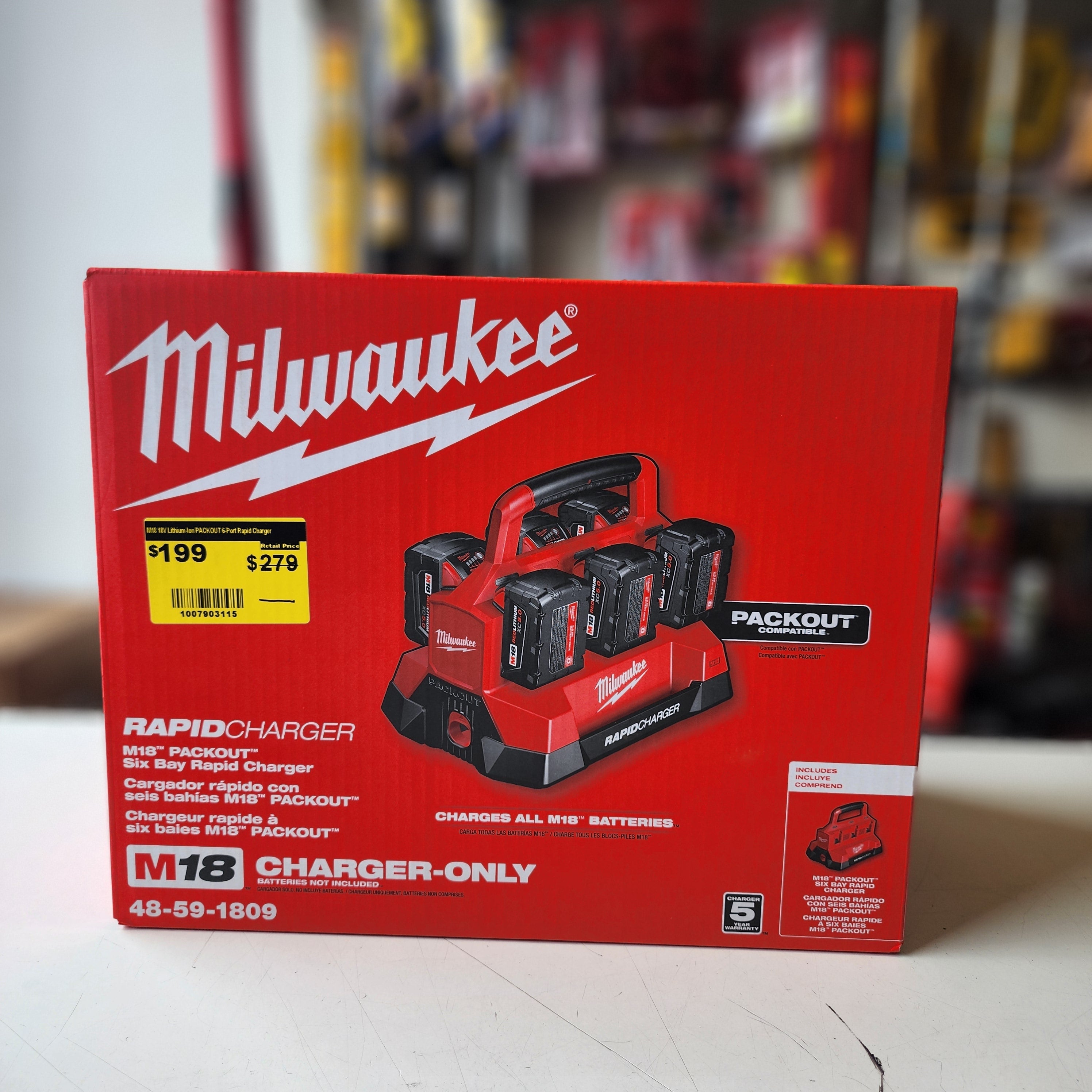 Milwaukee M18 18V Lithium-Ion PACKOUT 6-Port Rapid #condition_open-box