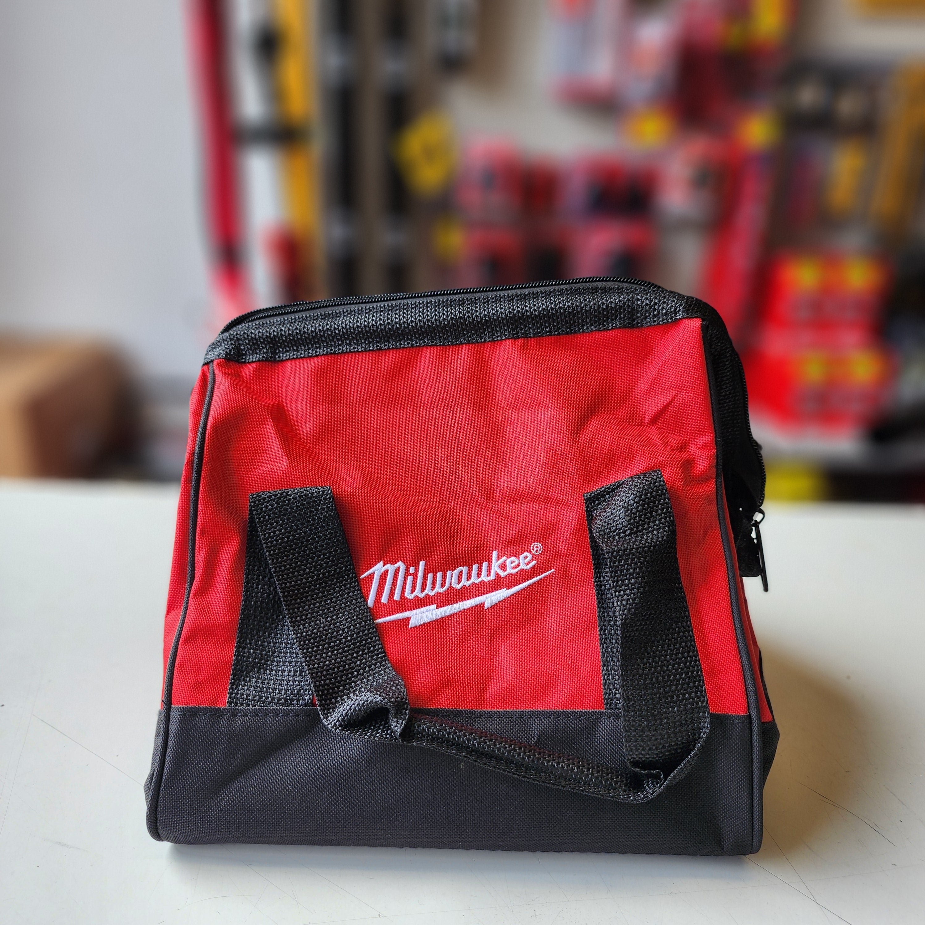 Milwaukee Medium Tool Bag