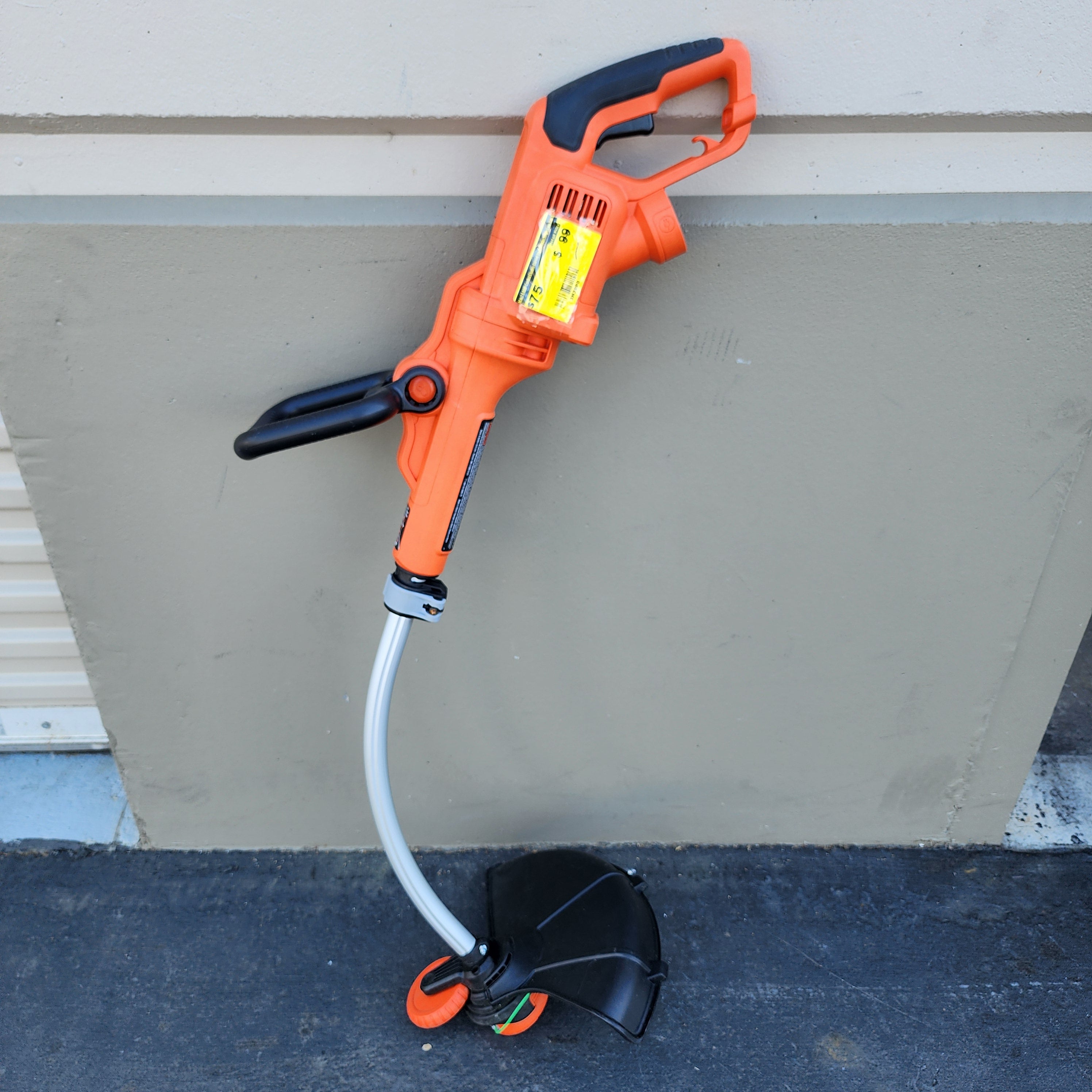 BLACK+DECKER 14 in. 2-in-1 String Trimmer & Lawn E #condition_open-box