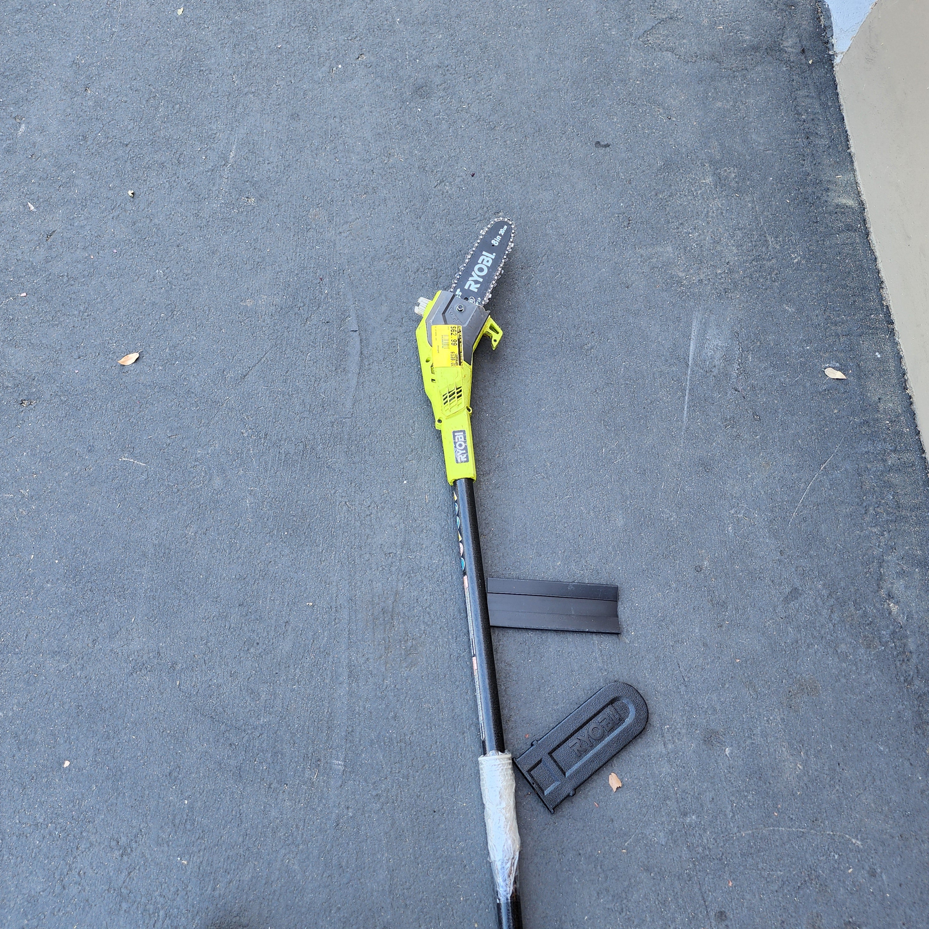 RYOBI ONE+ 18V 8 in. Cordless Oil-Free Pole Saw Tool Only RYOBI