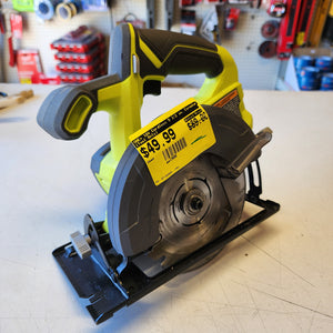 RYOBI ONE+ 18V Cordless 5 1/2 in. Circular Saw Tool Only RYOBI