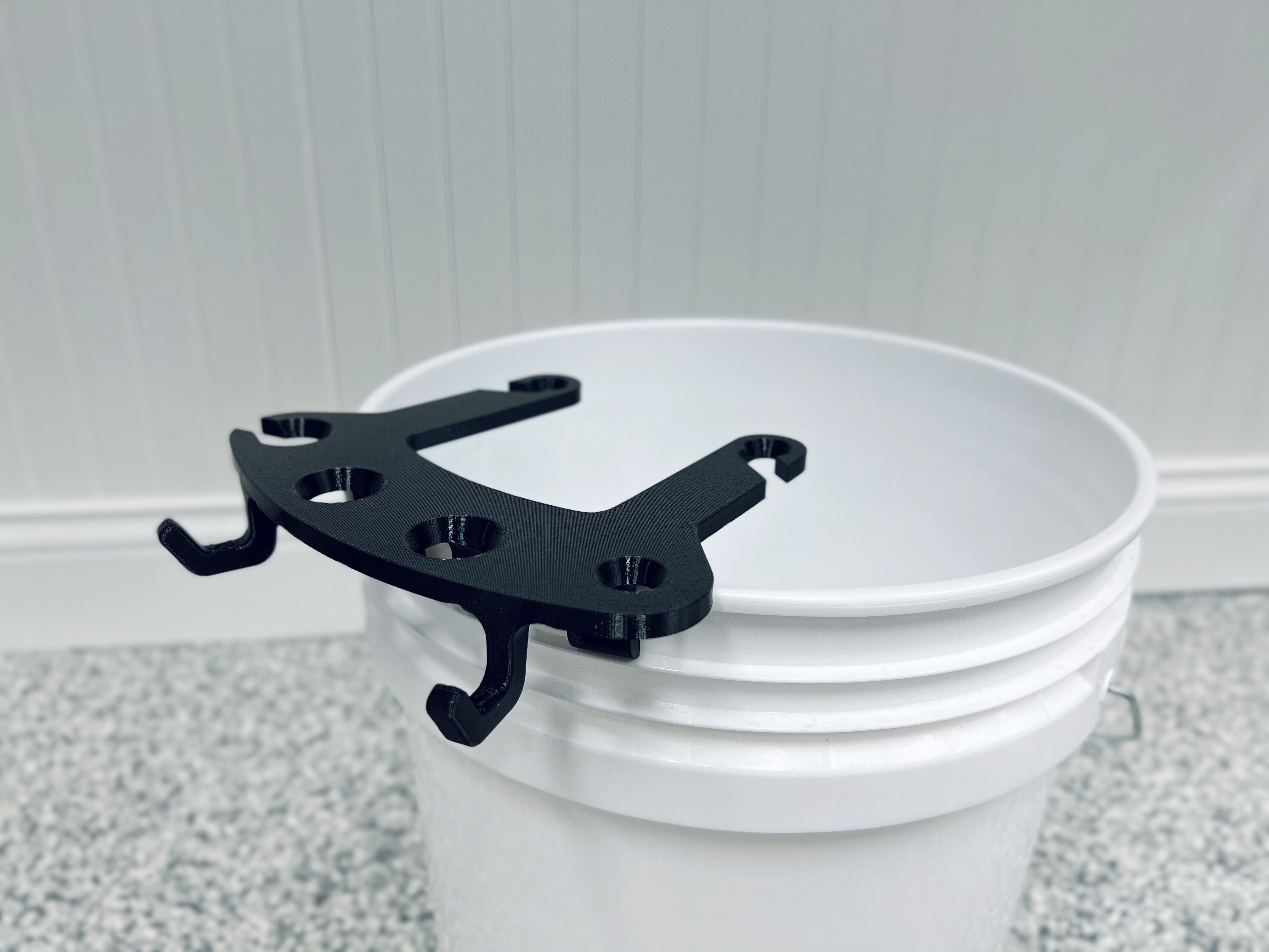 BucketCaddy - Wheel, Tire, & Detailing Brush Organizer for 5-gallon and 6-gallon Car Wash Buckets Stubby Nozzle Co.