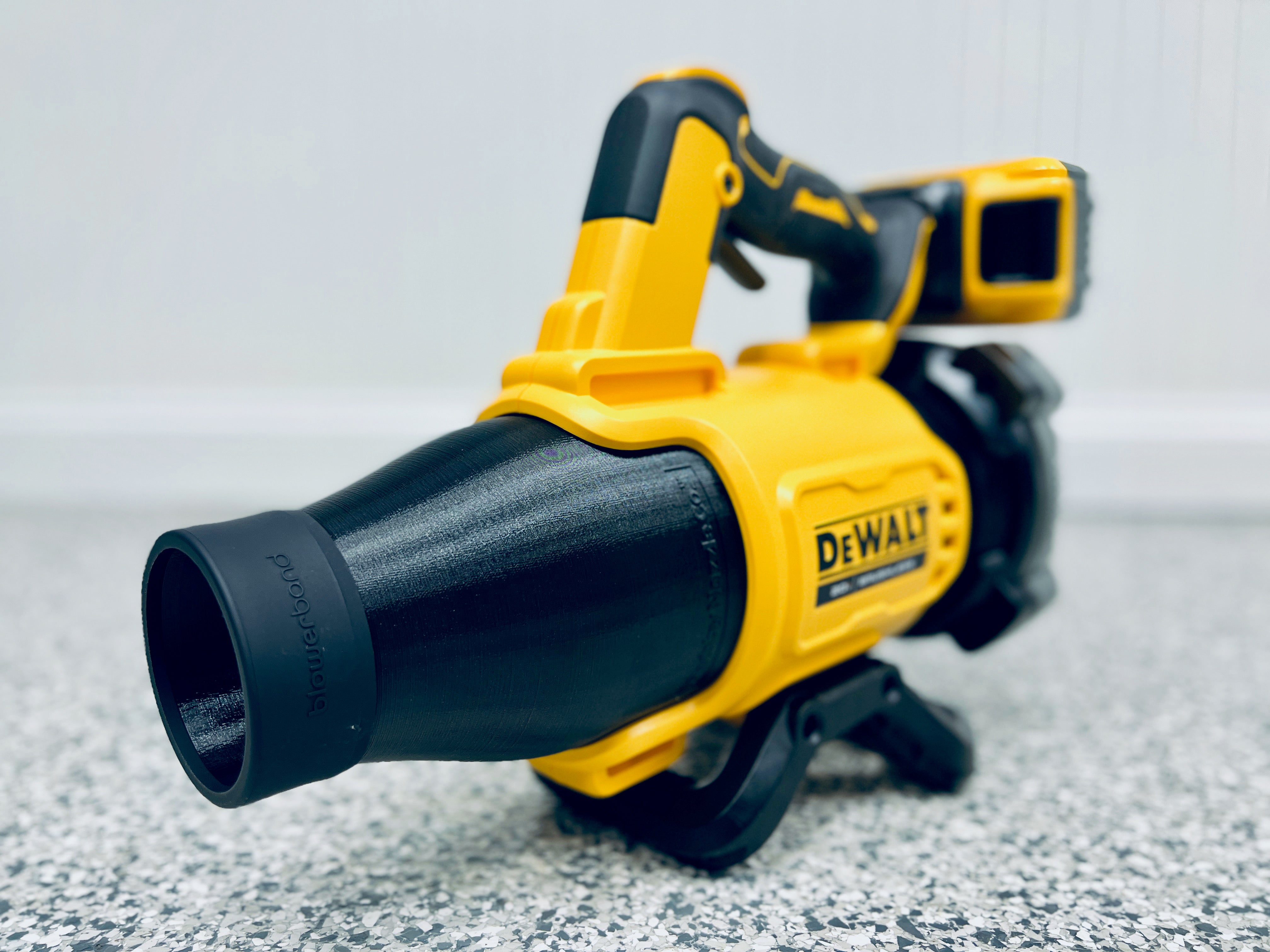 STUBBY® Car Drying Nozzle for DEWALT 20V MAX XR Gen II Leaf Blower (DCBL722B) Stubby Nozzle Co.