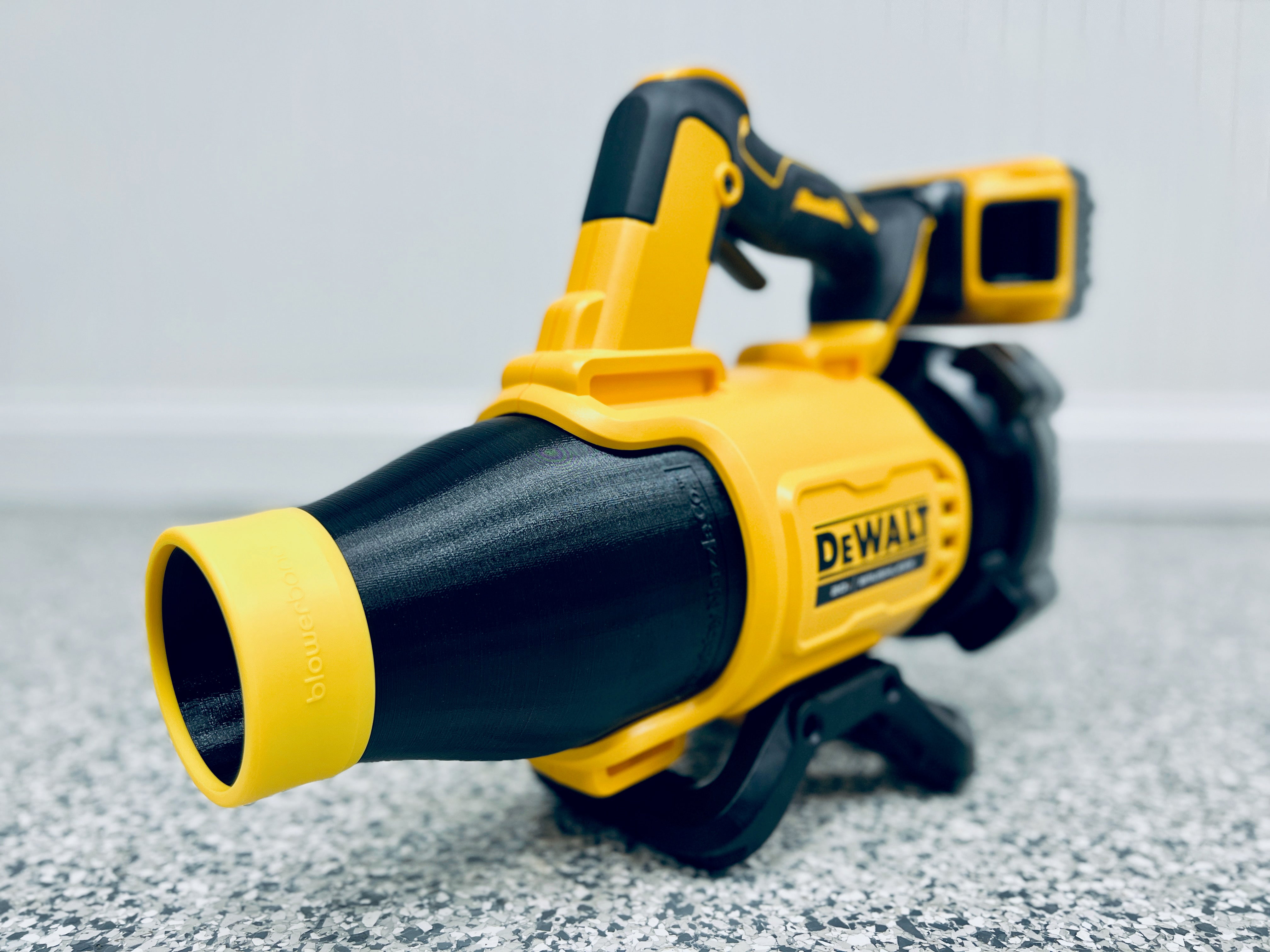 STUBBY® Car Drying Nozzle for DEWALT 20V MAX XR Gen II Leaf Blower (DCBL722B) Stubby Nozzle Co.