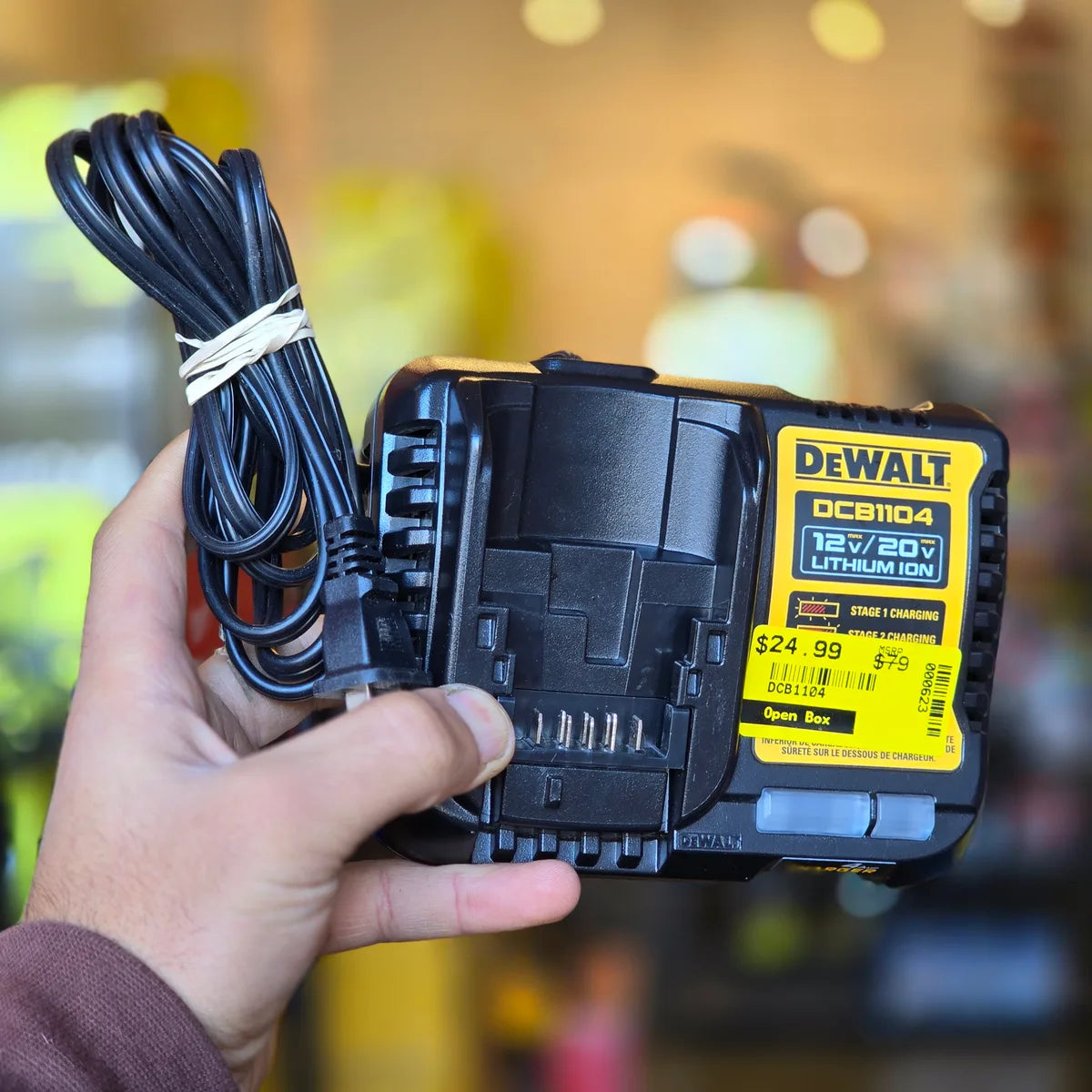DeWalt DCB1104 12V/20V MAX 4 Amp Lithium-Ion Battery Charger