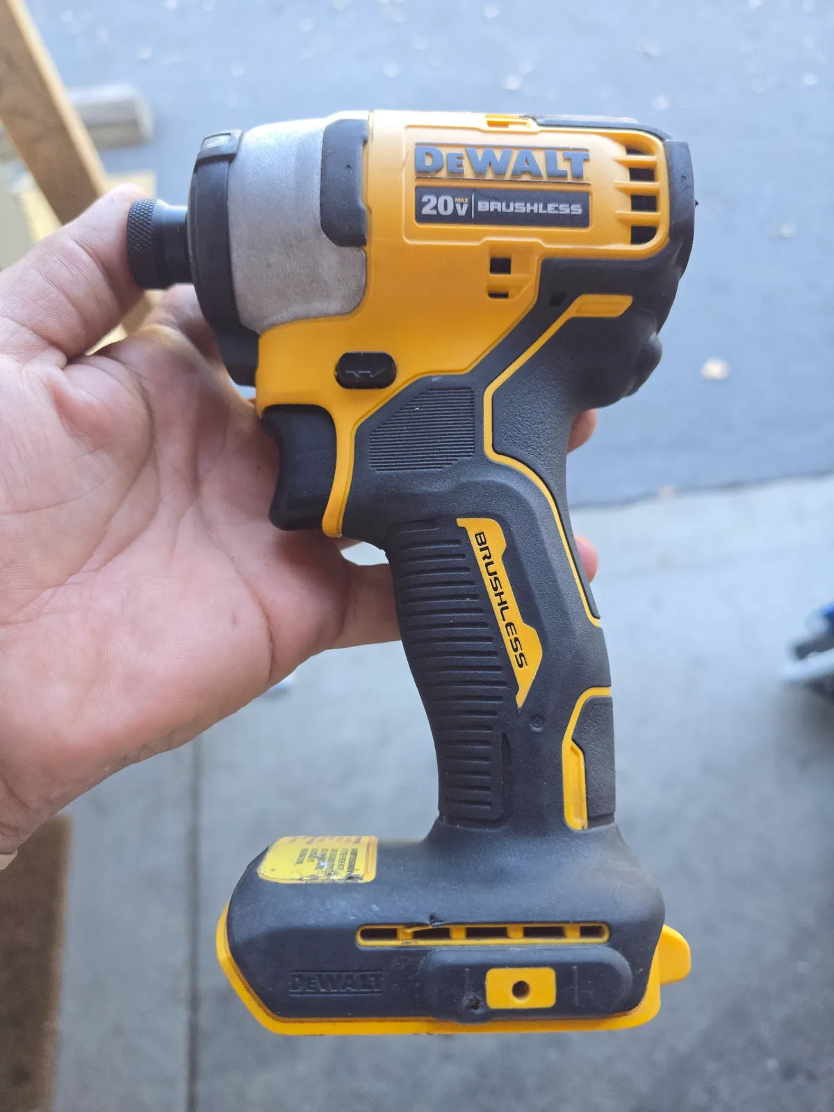 DEWALT DCF809B ATOMIC 20V MAX Cordless Brushless Compact 1/4 in. Impact Driver (Tool Only) - Grade B / Alternate | #condition_grade-b-alternate