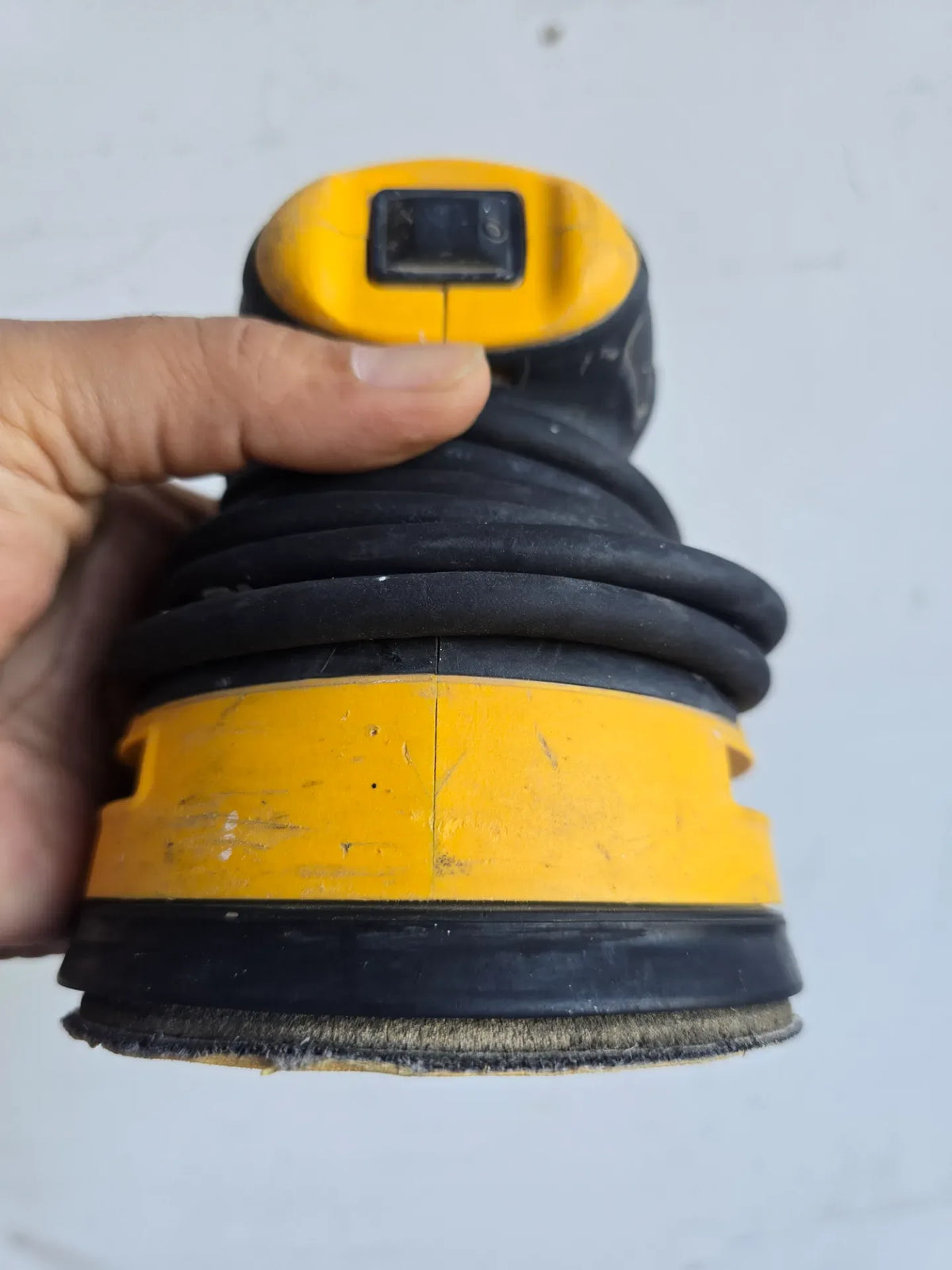 DEWALT DWE6423 5 in. Random Orbital Sander 3 Amp Variable Speed Corded