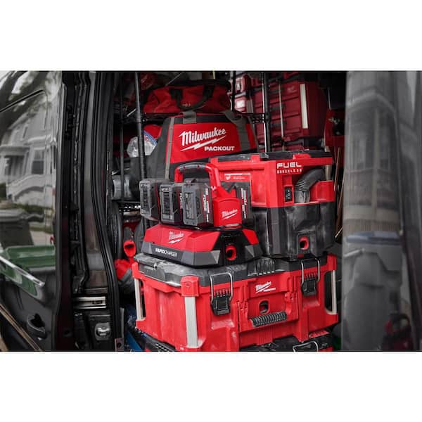 Milwaukee M18 18V Lithium-Ion PACKOUT 6-Port Rapid #condition_open-box