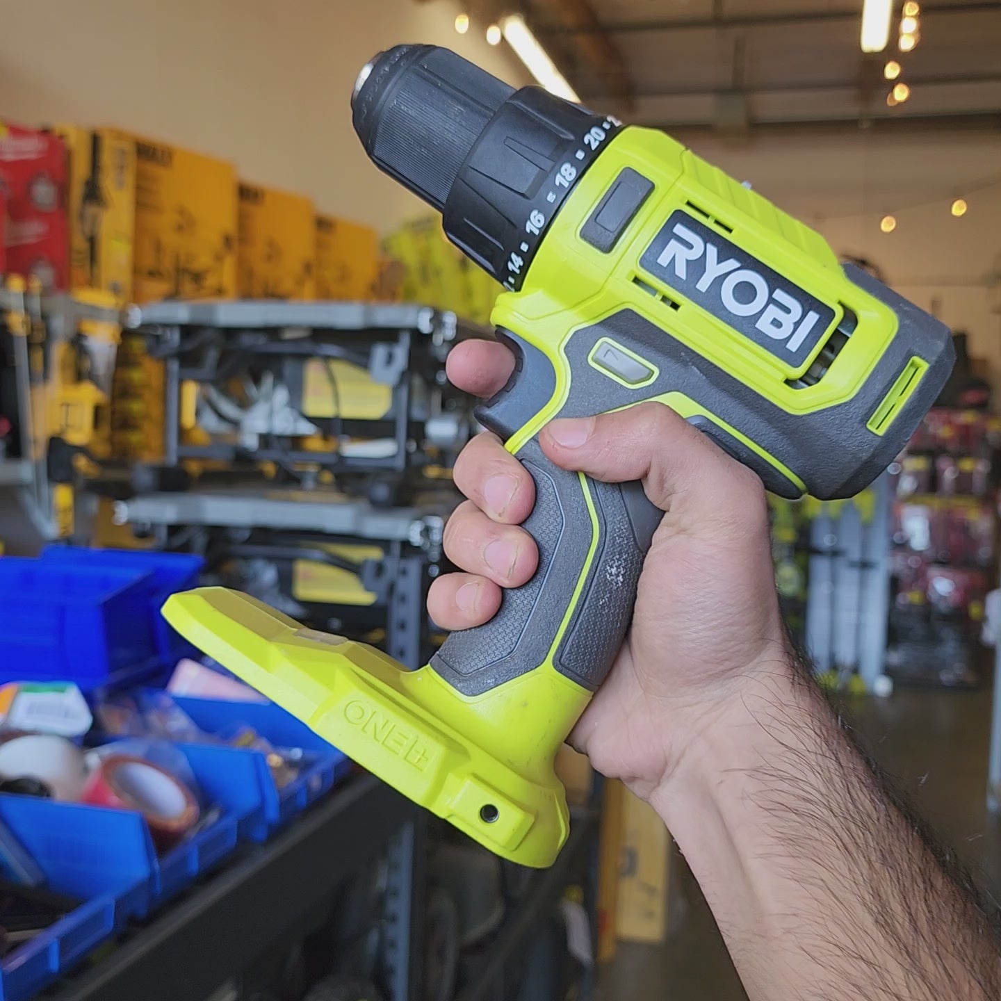 RYOBI 18V cordless compact drill driver 1/2 in chuck design