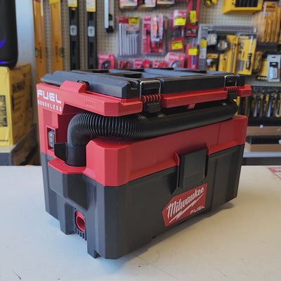 portable Milwaukee PACKOUT vacuum for mobile cleanup