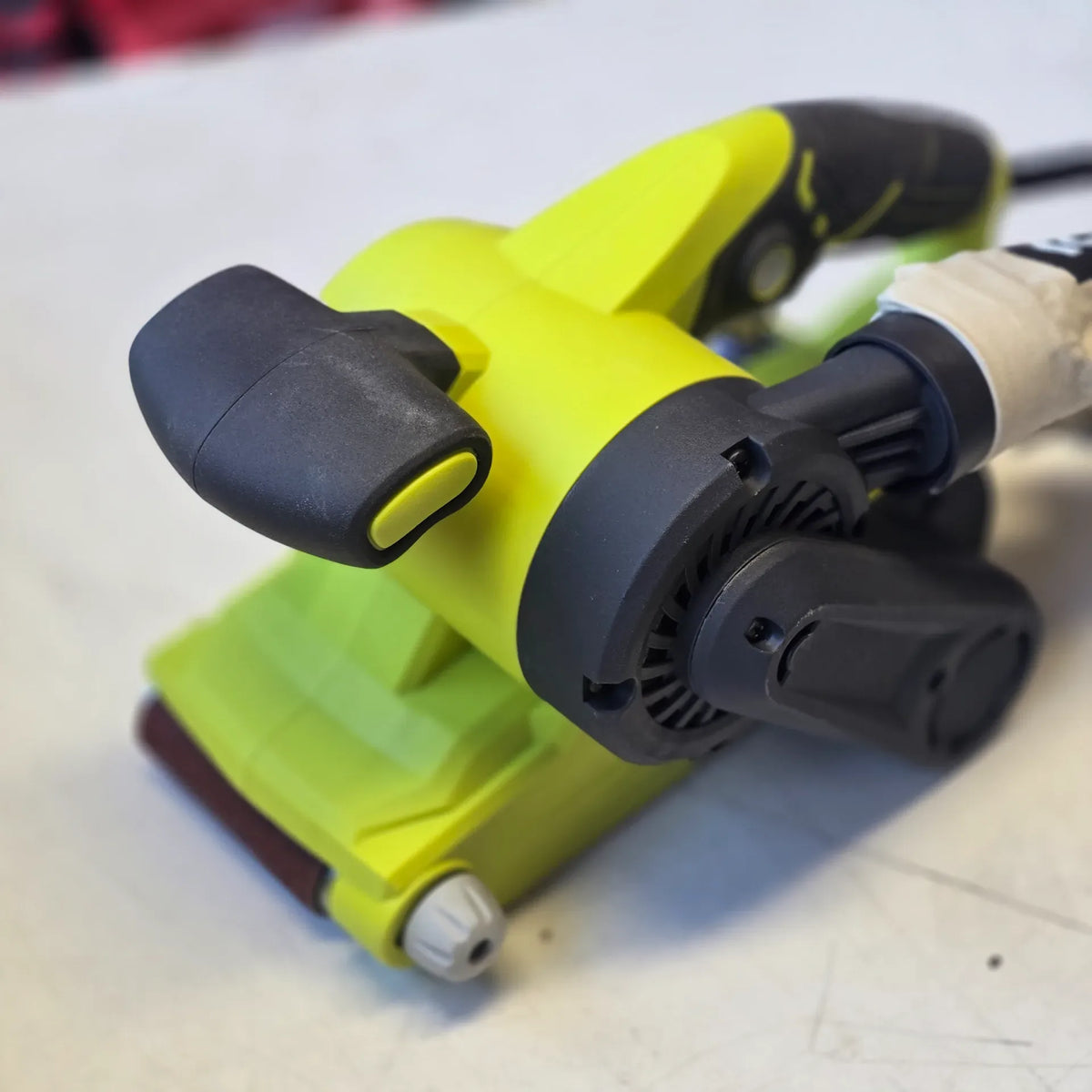 RYOBI BE319 RYOBI BE319 6 Amp Corded 3 in. x 18 in. Portable Belt Sander - Used | #condition_used